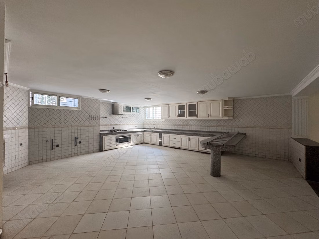 Villa di lusso in vendita a Dar Bouazza. 5 camere piacevoli