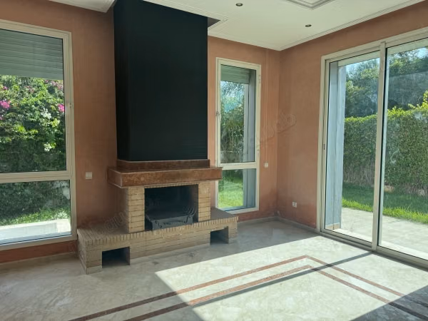 Villa de lujo en venta en Dar Bouazza. 5 habitaciones agradables
