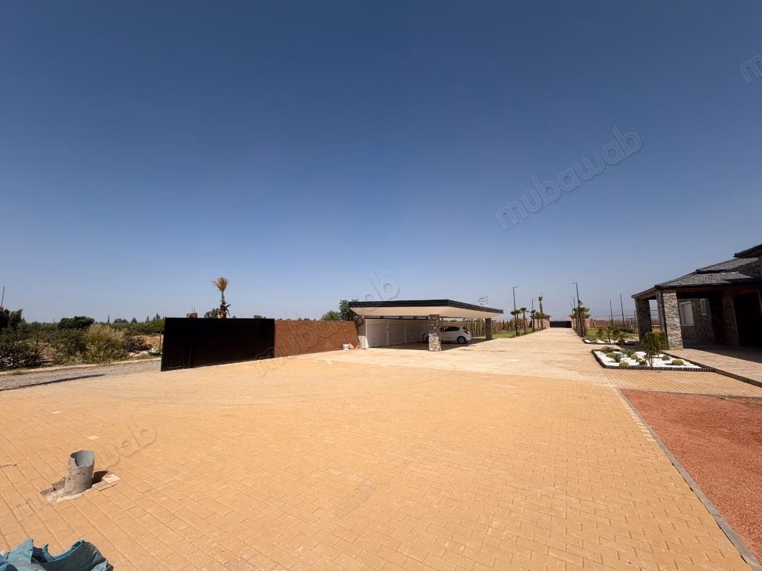 Villa clé en main – 400m² à Route de l'Ourika