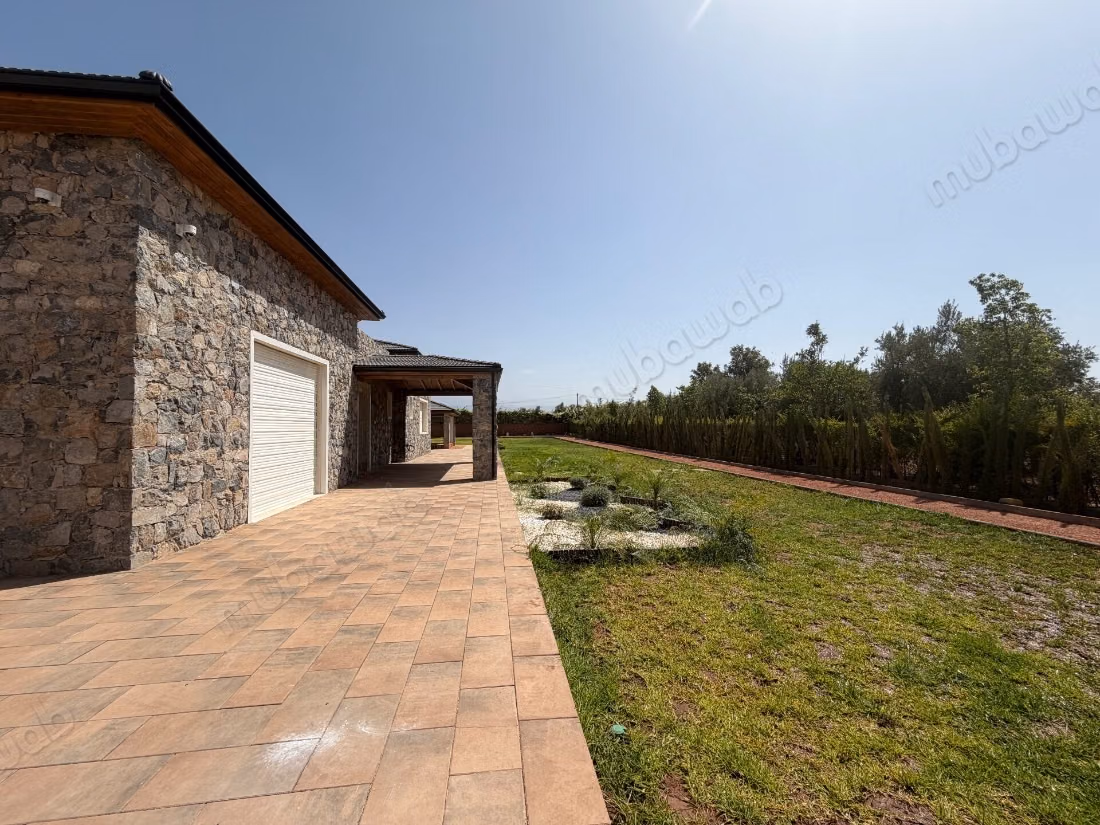 Villa clé en main – 400m² à Route de l'Ourika