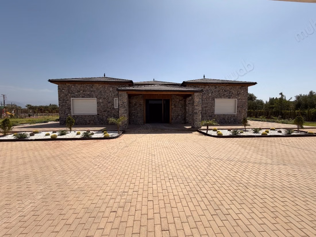 Villa clé en main – 400m² à Route de l'Ourika