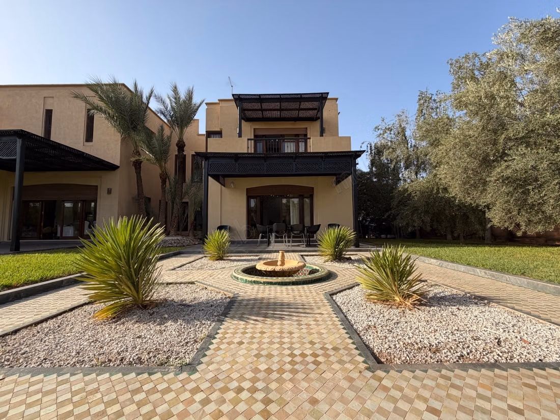 Villa de 700m2 en Parcela de 2100m2 en Palmeraie