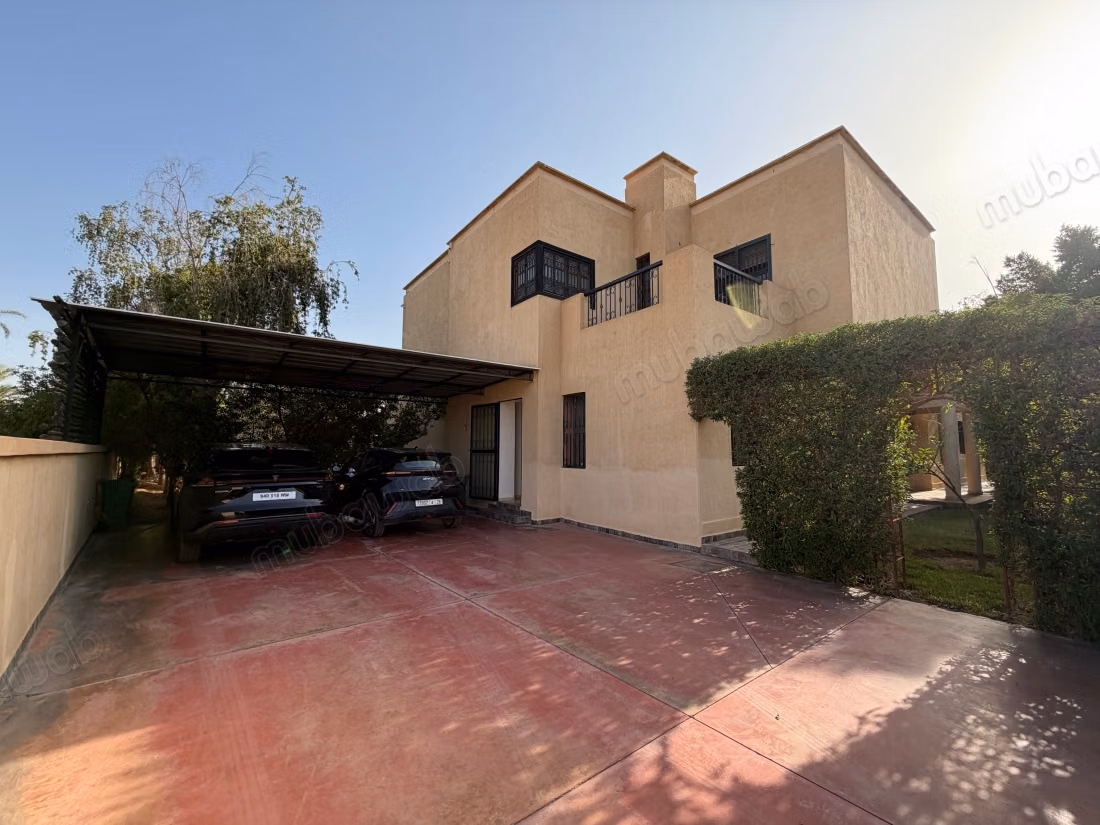 Villa de 700m2 en Parcela de 2100m2 en Palmeraie