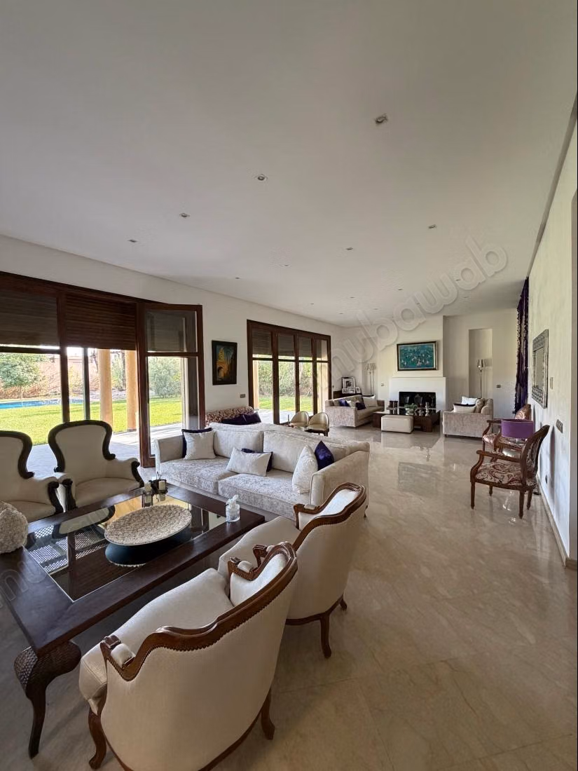 Villa de 700m2 en Parcela de 2100m2 en Palmeraie