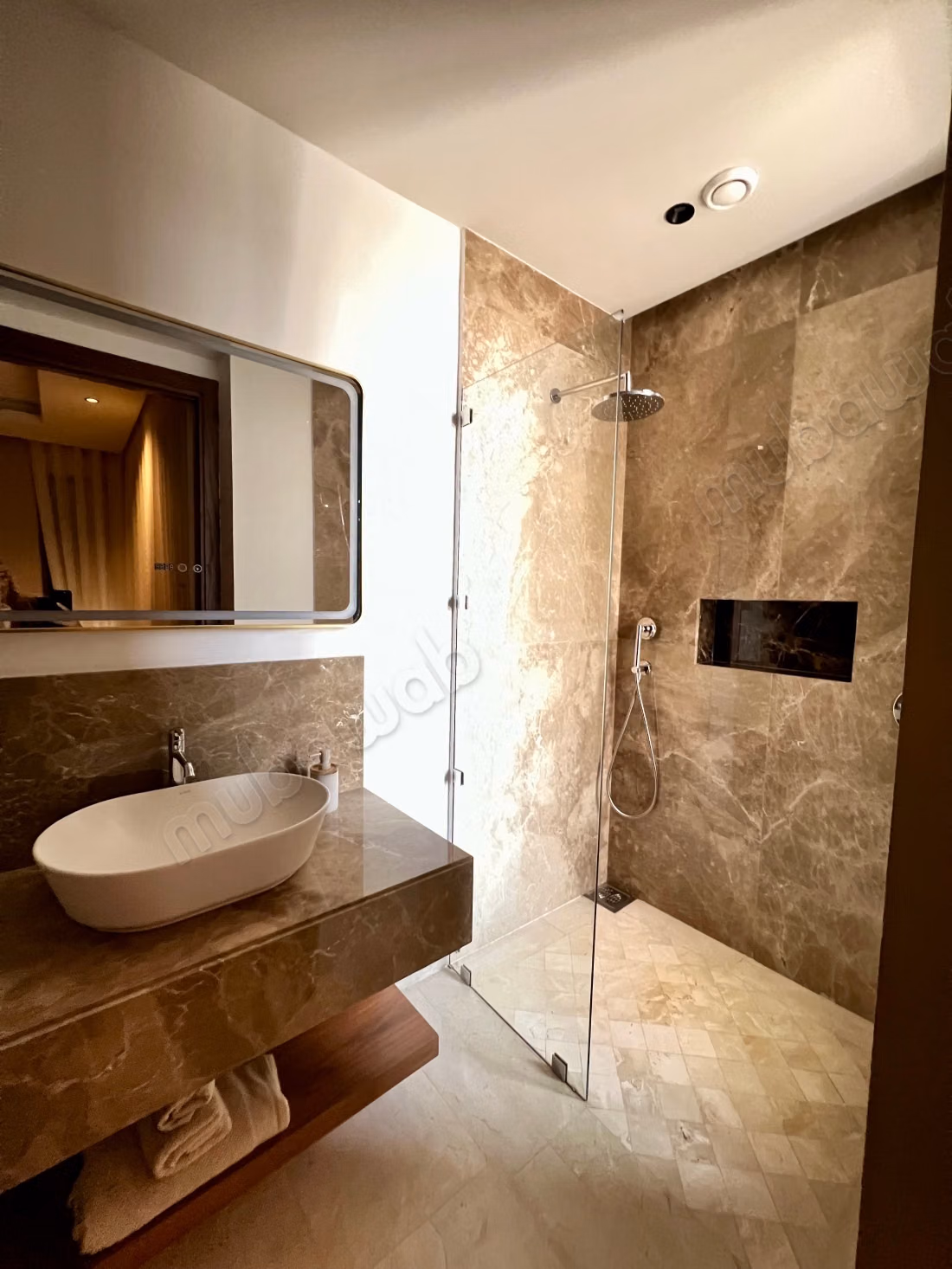 Villa 320m² 4 suites avec ascenseur Route d'Amizmiz