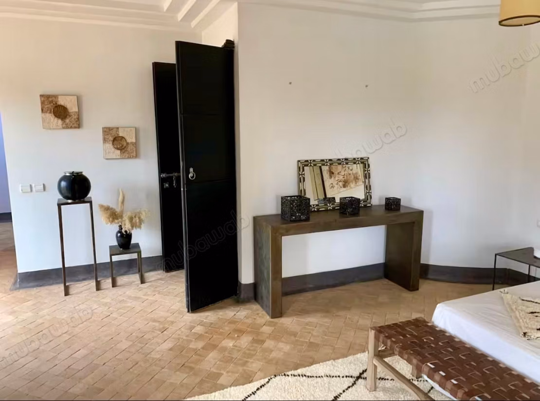 Very beautiful estate of 12000 m2, villa with 4 suites