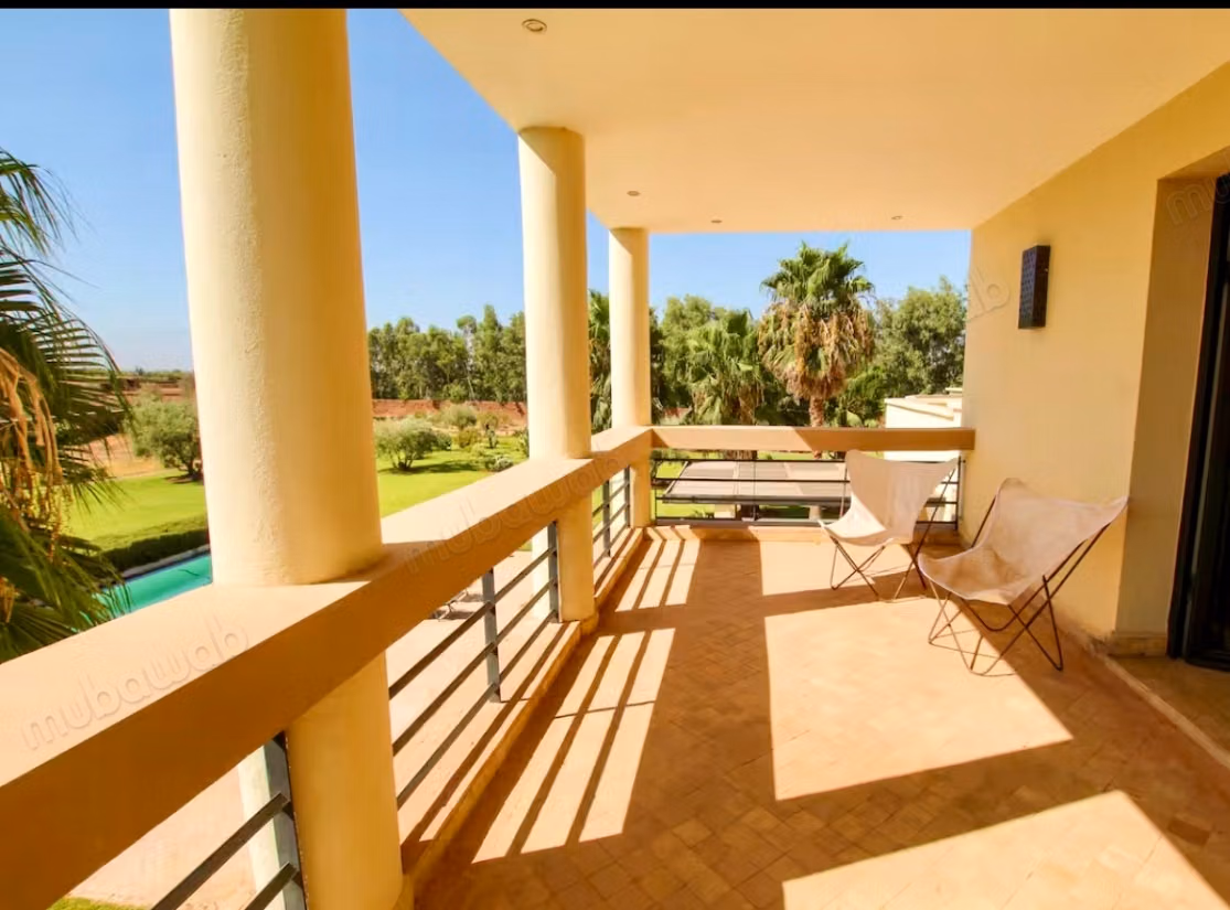 Very beautiful estate of 12000 m2, villa with 4 suites