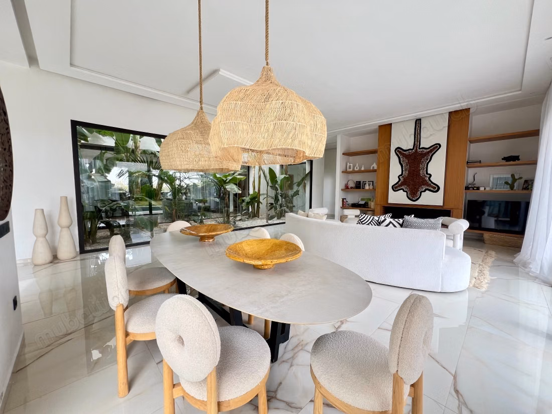 Espléndida villa con 4 suites VNA