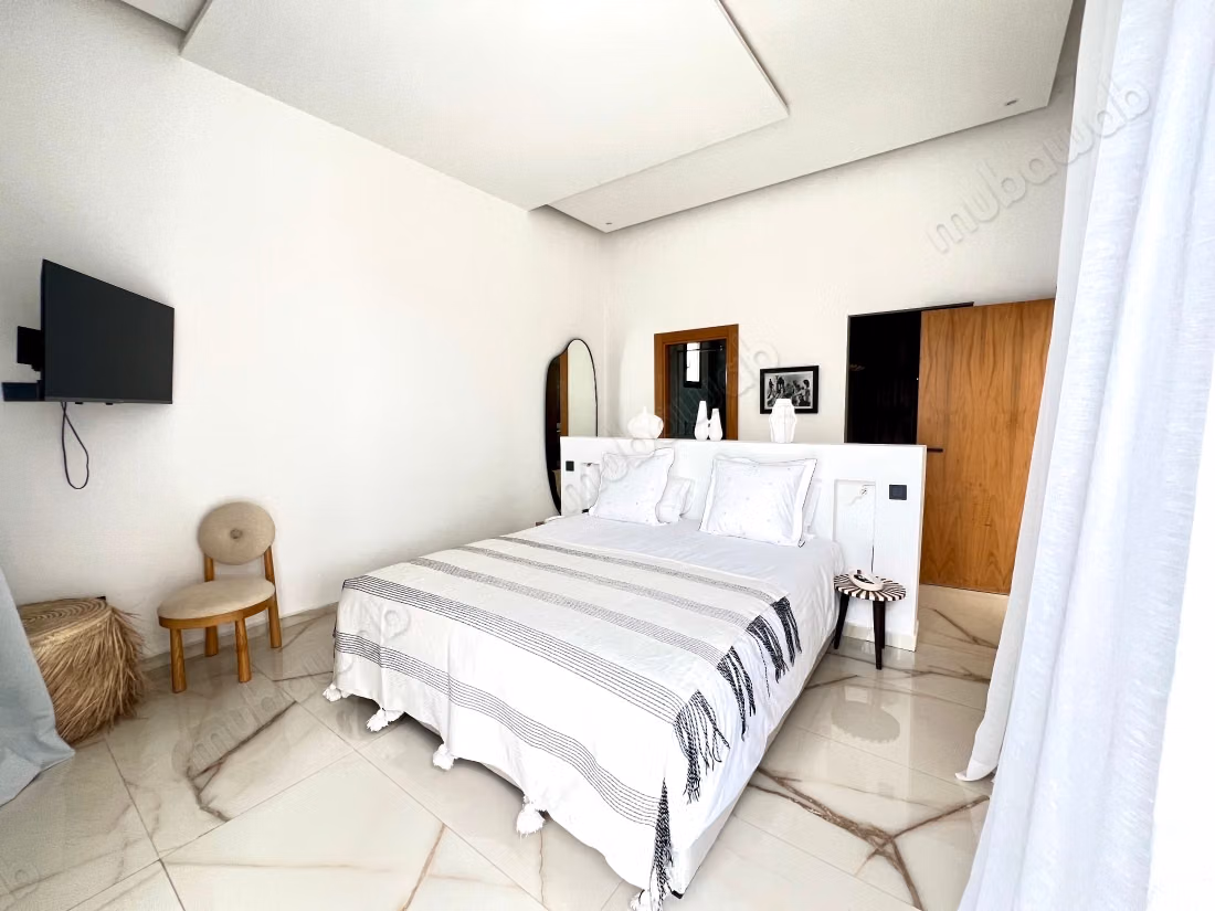 Espléndida villa con 4 suites VNA