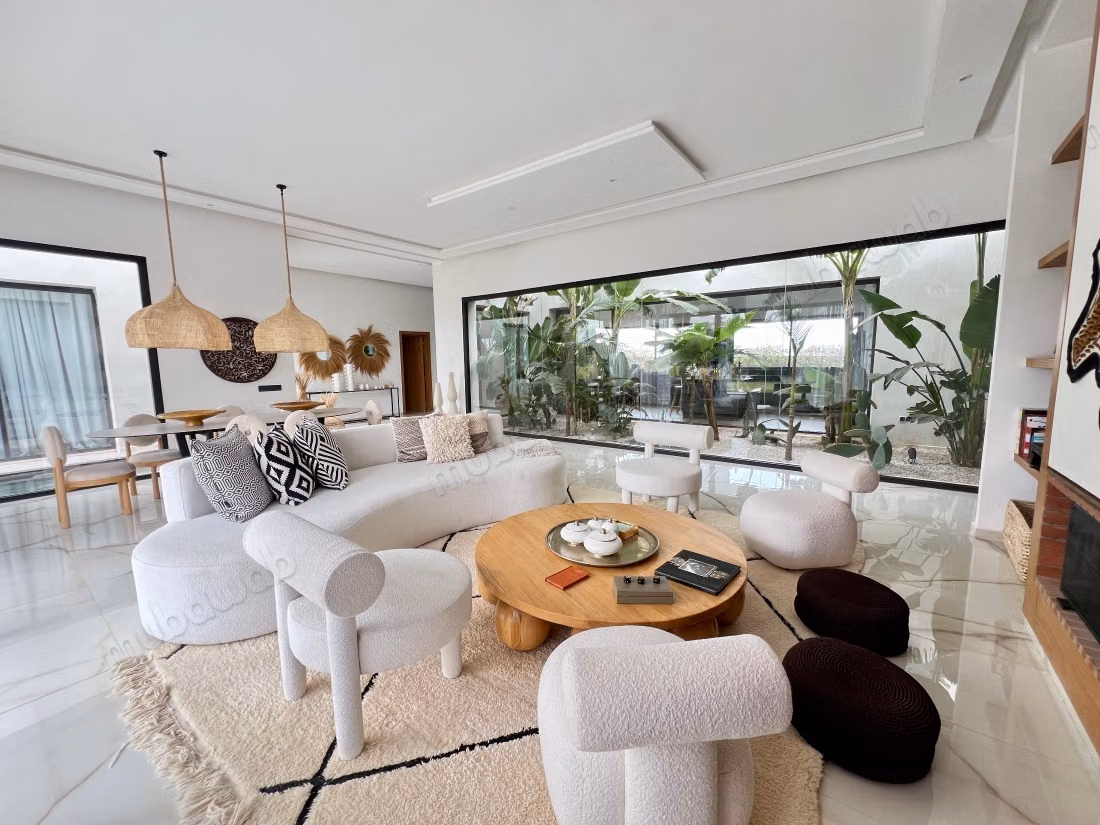 Espléndida villa con 4 suites VNA