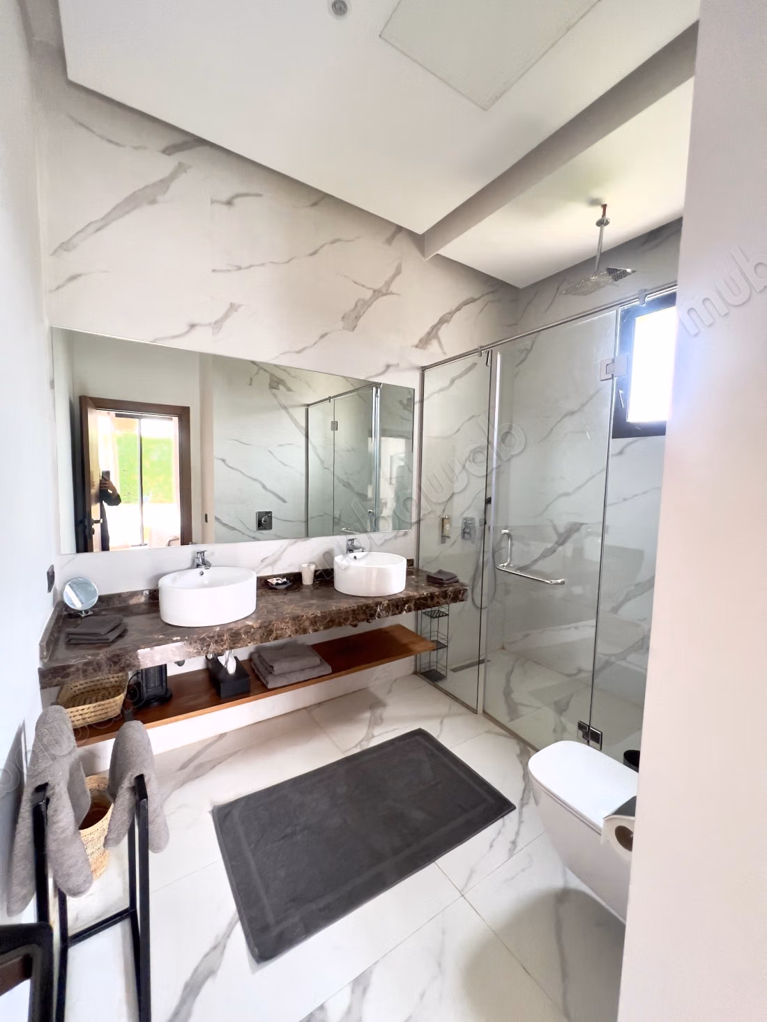 Espléndida villa con 4 suites VNA