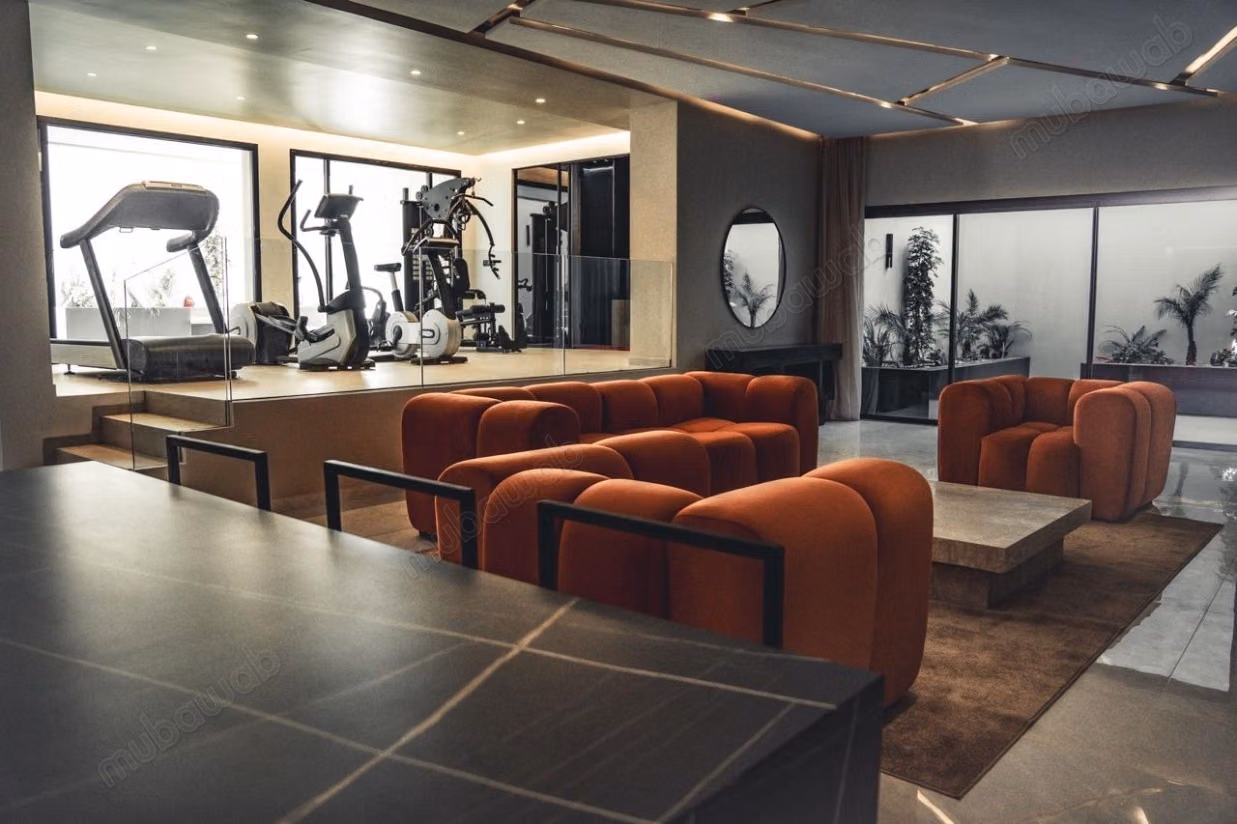 Prachtige Villa met 6 Slaapkamers Titels met VNA