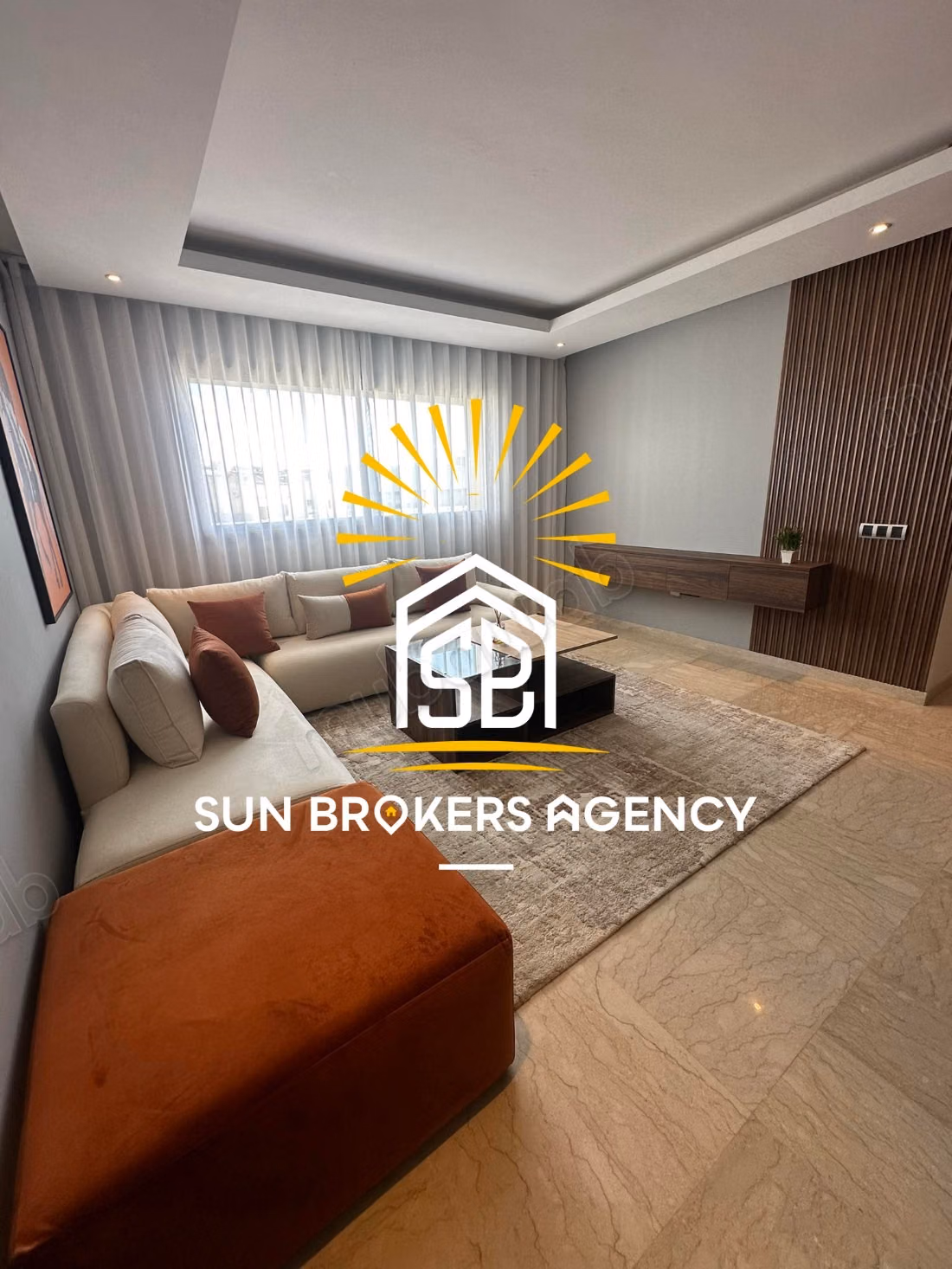 Tres joli bien moderne palmier