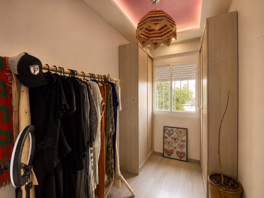 Appartement à louer à Mhamid. 
Surface de 68 m². 
Bien meublé