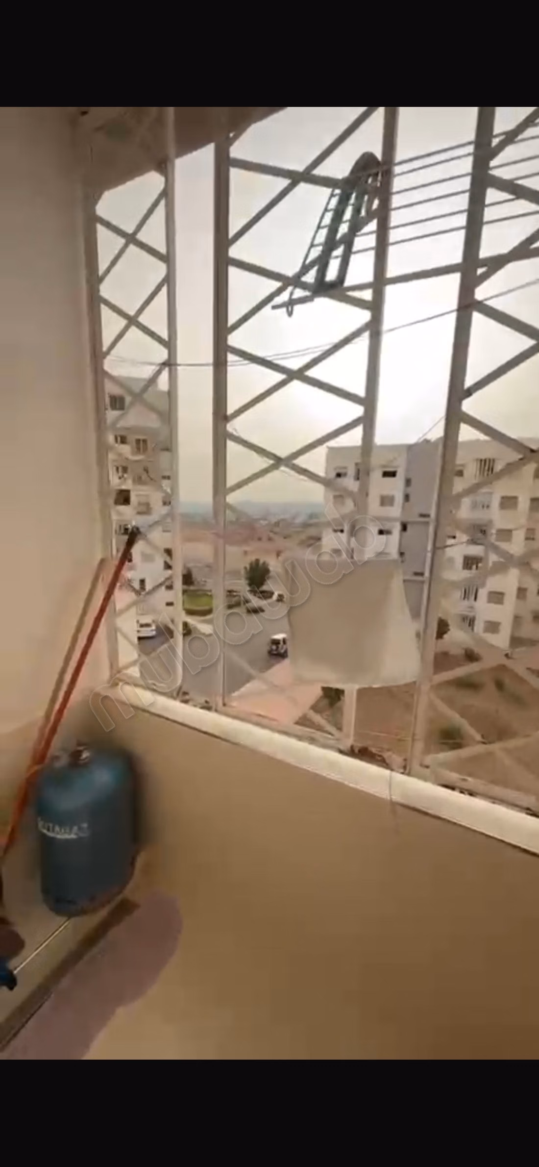 Vendo apartamento en Hay Mohammadi. Superficie de 56 m². Bien amueblado