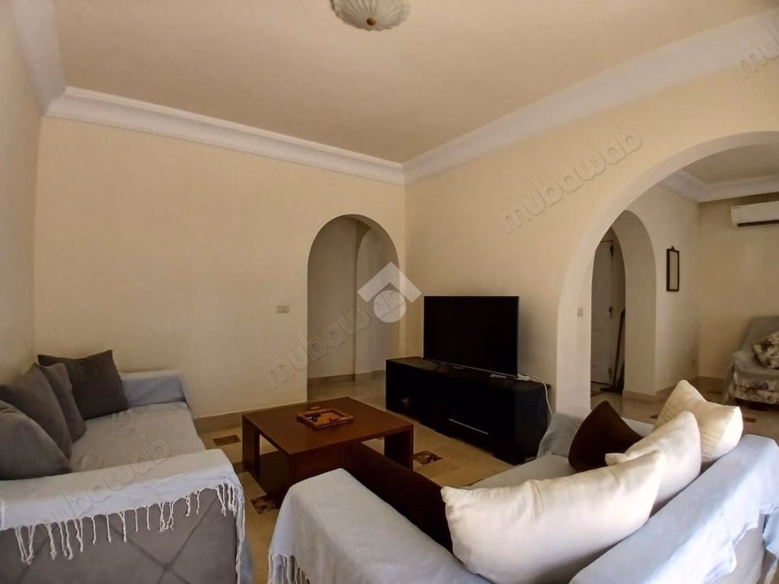 Floor of villa for rent