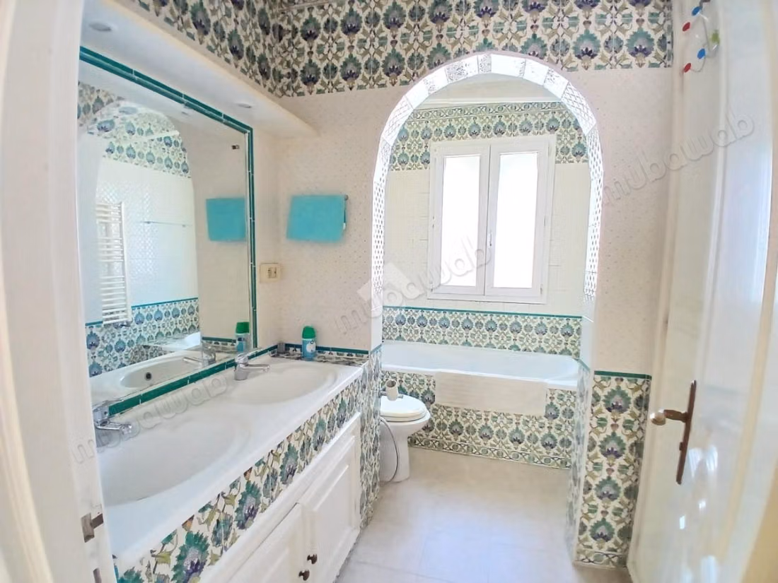 Floor of villa for rent