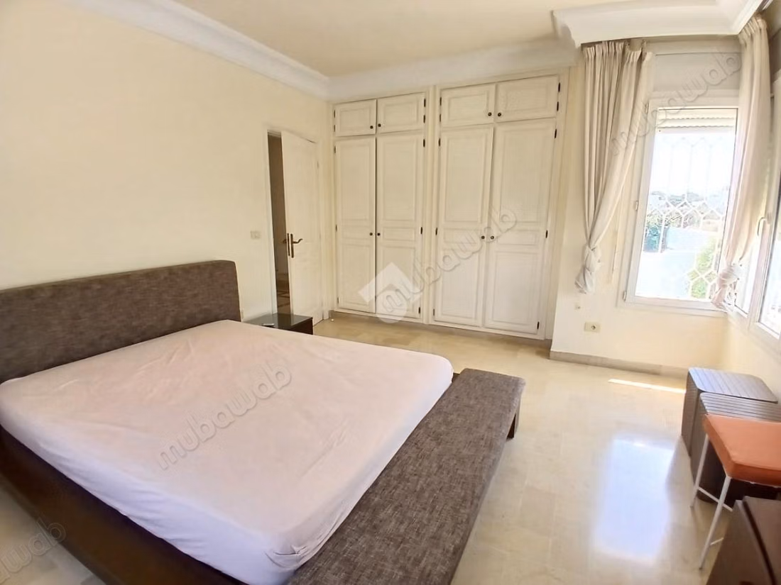 Floor of villa for rent