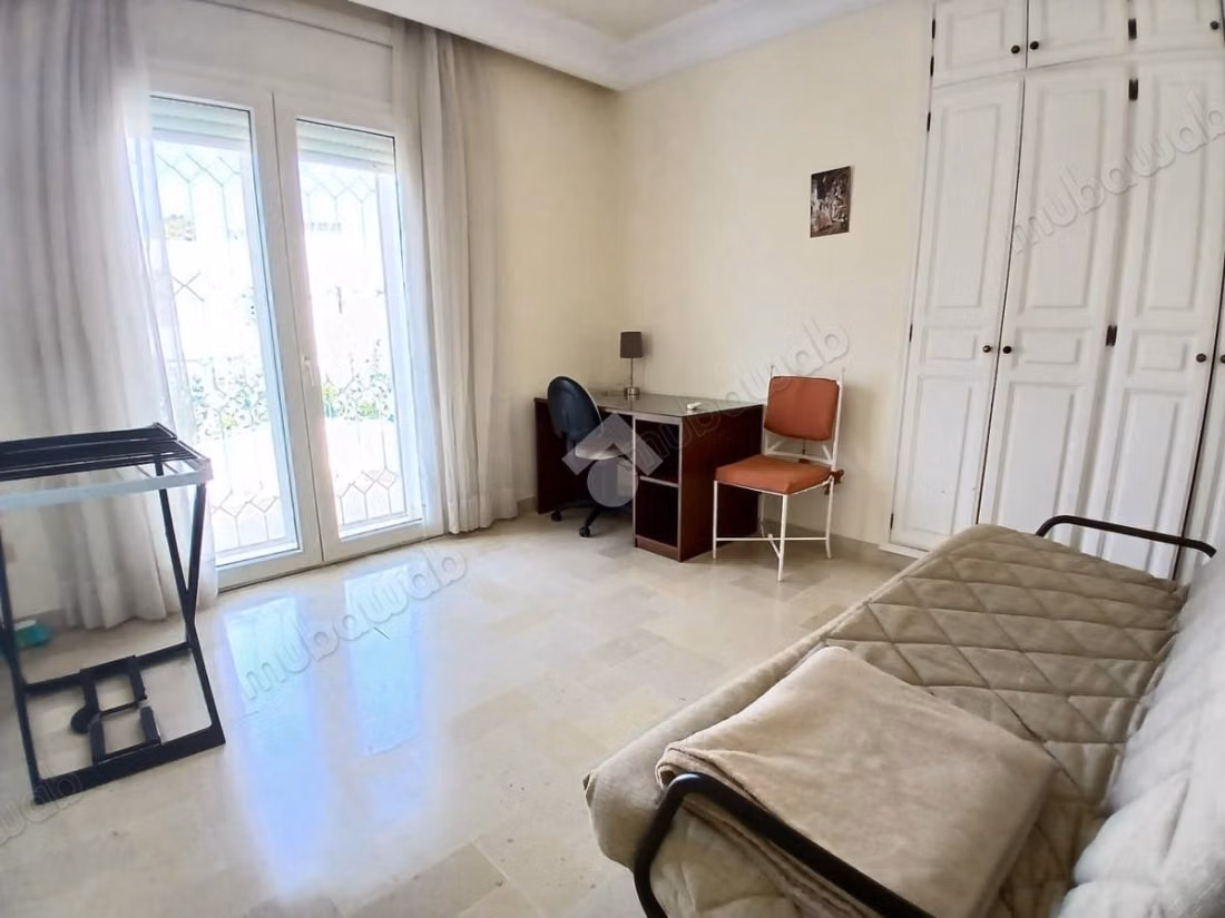Floor of villa for rent