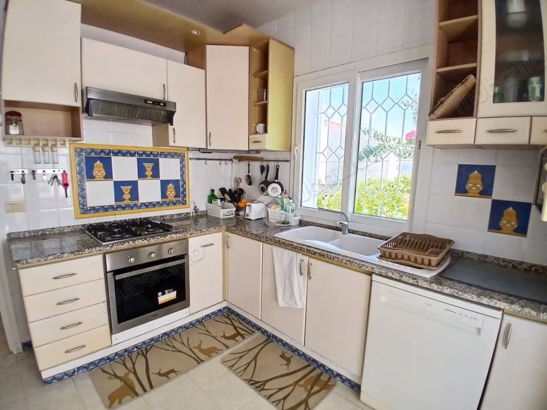 Floor of villa for rent