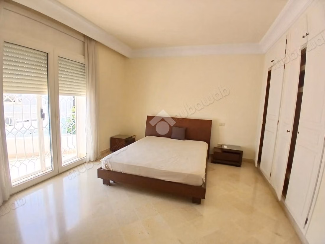 Floor of villa for rent