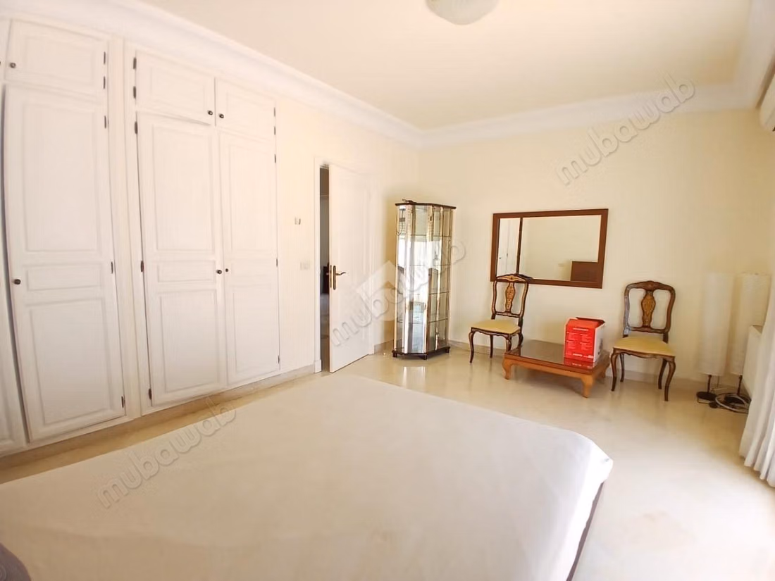 Floor of villa for rent