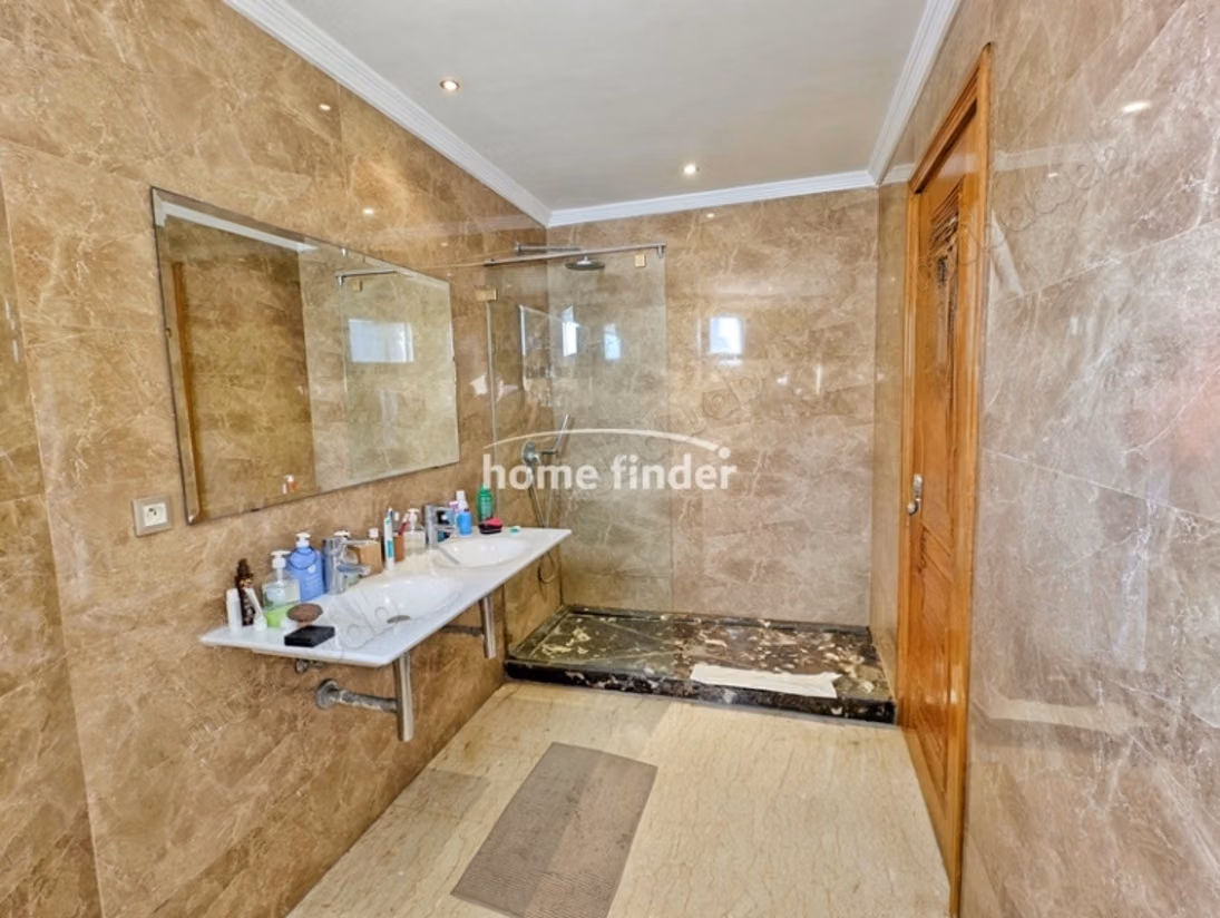 Appartement à vendre sur Ghandi 163 m²