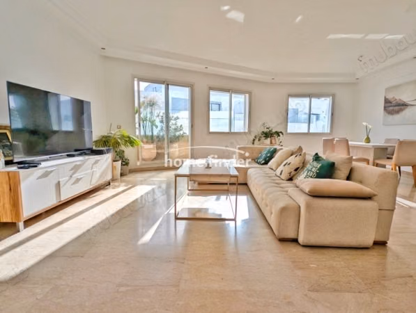 Apartment for sale on Ghandi 163 m²