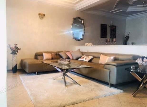 Apartamento Bonito de 130 m2, Cerca de Hay Riad