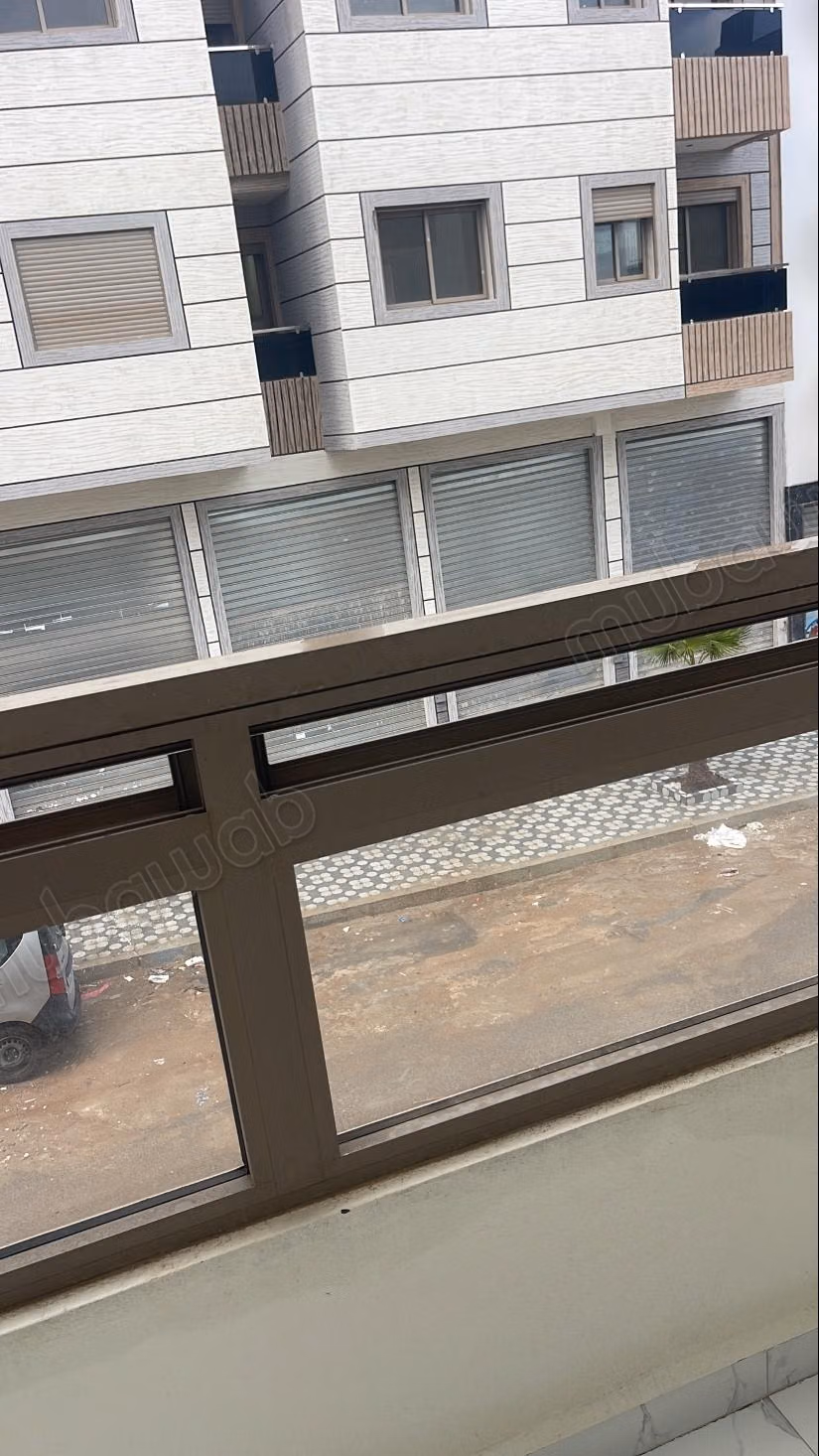 Very nice apartment for rent in Dar Bouazza. 3 comfortable rooms. Well furnished