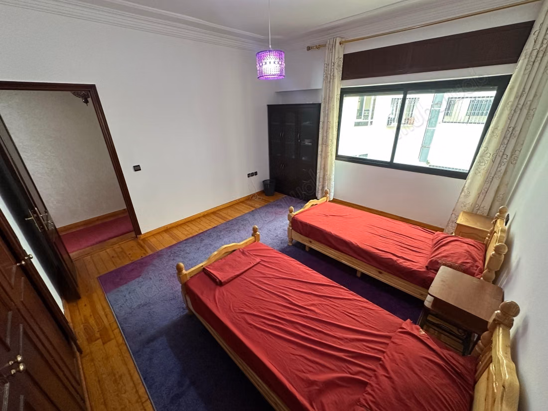 Ruim appartement van 157 m², 2 parkeerplaatsen in Iberia