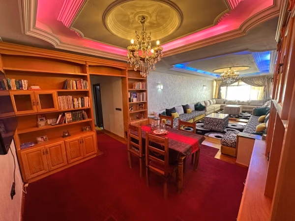 Spacious apartment of 157 m², 2 parking spaces in Iberia