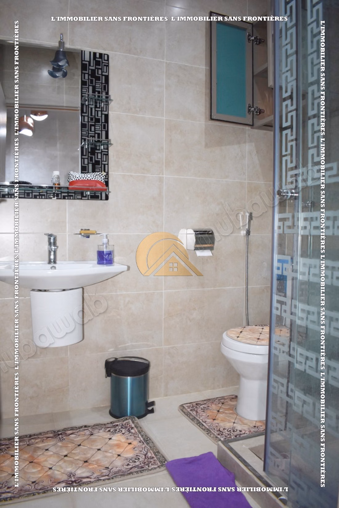 Appartement de 85 m² à louer à Targa – 2 chambres, double salon, terrasse, piscine et jardin collectif