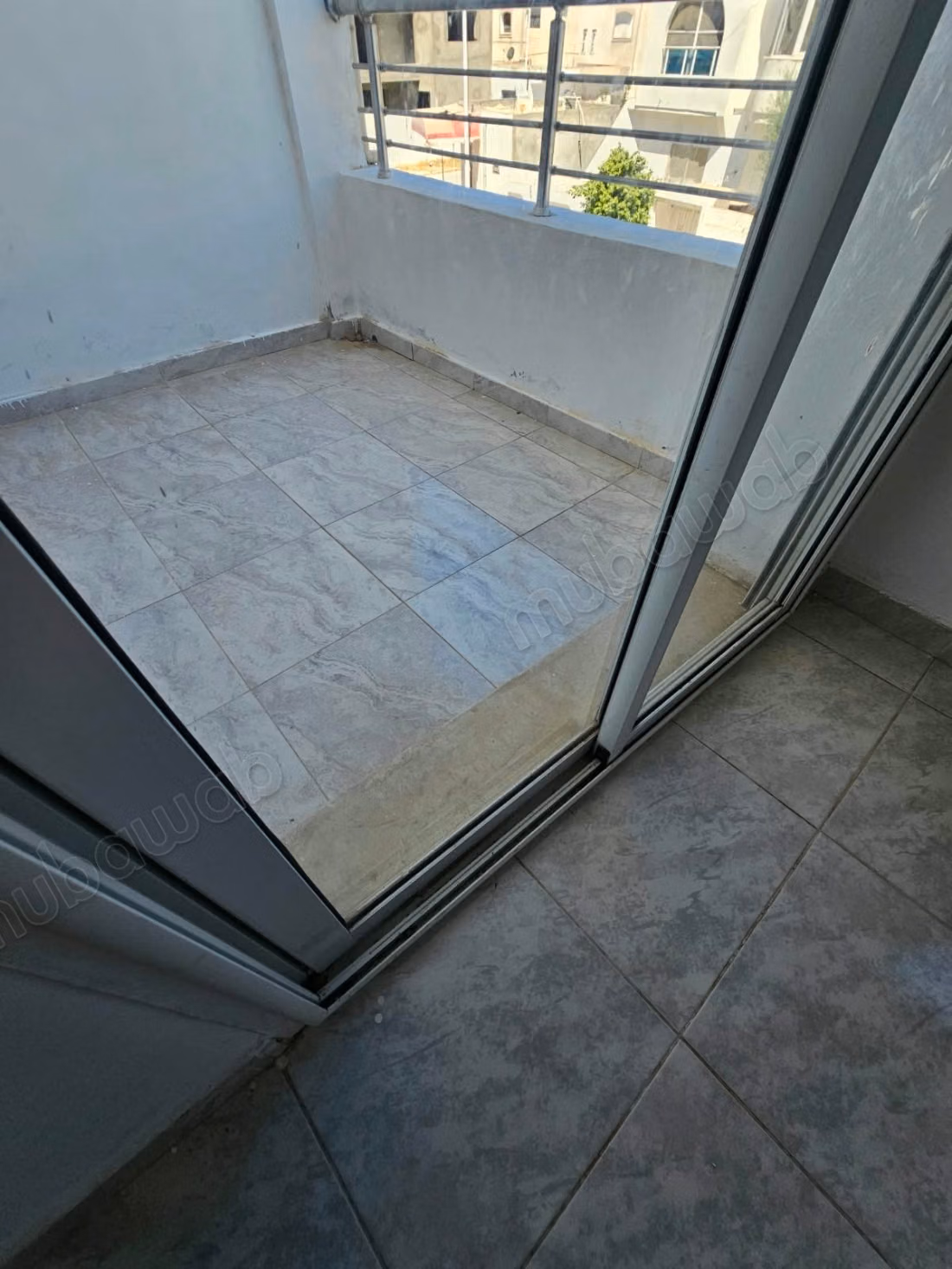 À louer un appartement s2 à ain zaghouan nord