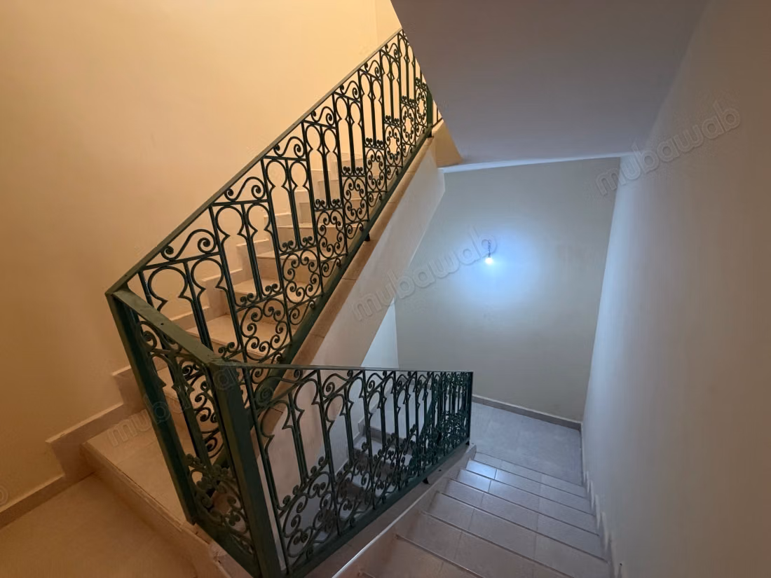 Find a house to rent in Bouaakkaz. Dimension 170 m². Green area