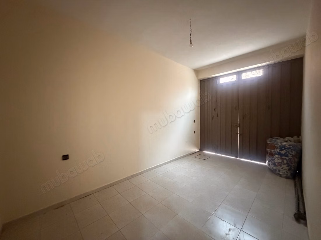 Find a house to rent in Bouaakkaz. Dimension 170 m². Green area