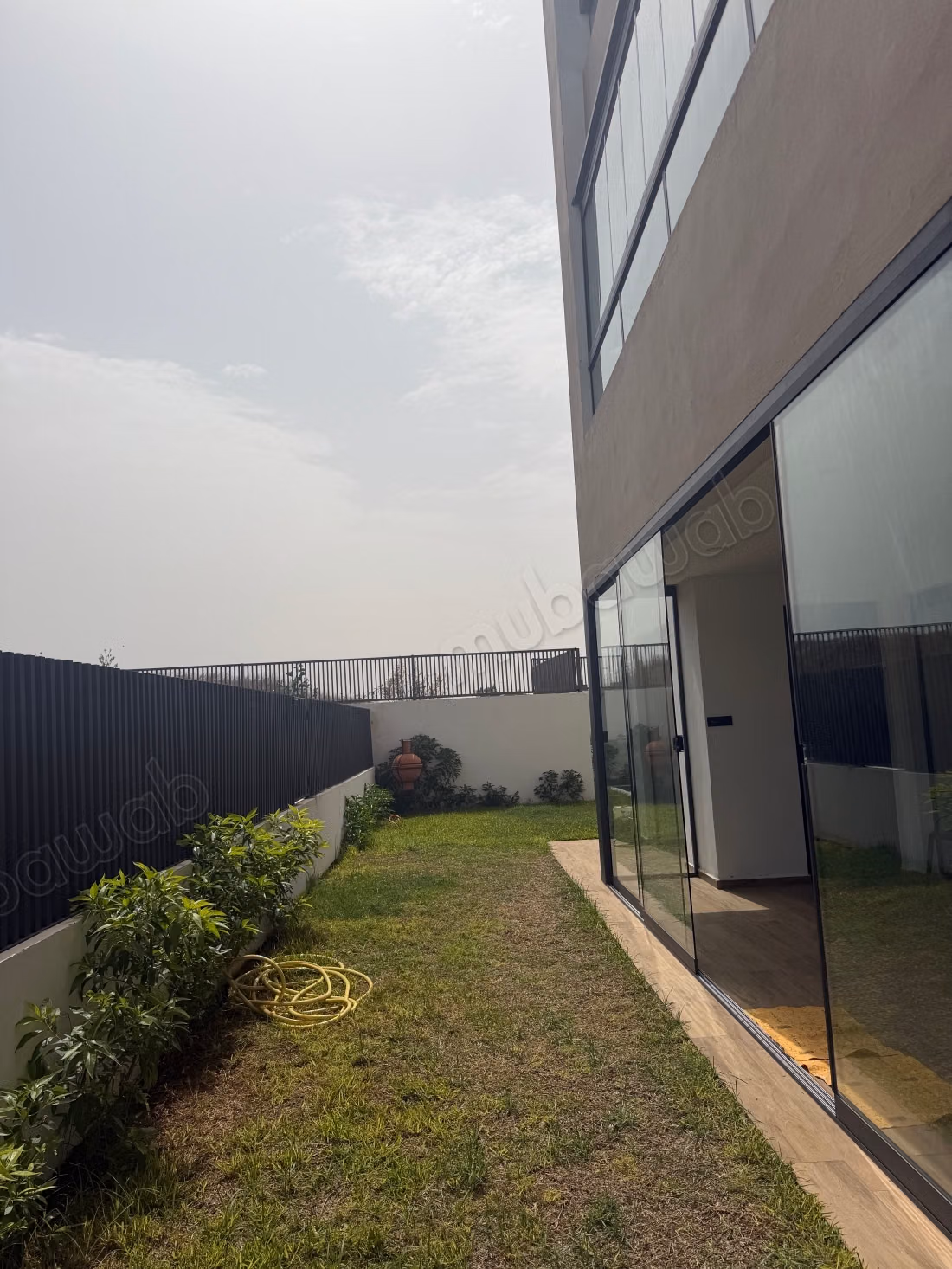 Exclusive apartment with private garden and pool in Dar Bouazza