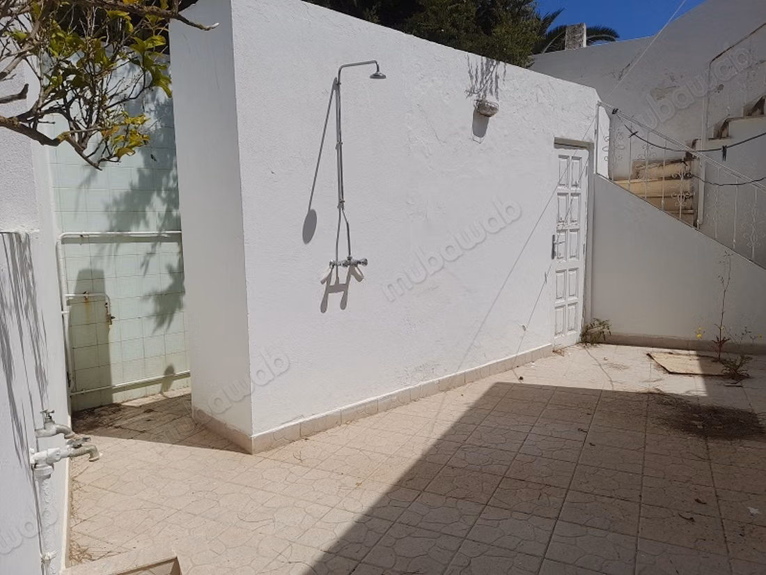 A vendre villa bord de mer à nabeul