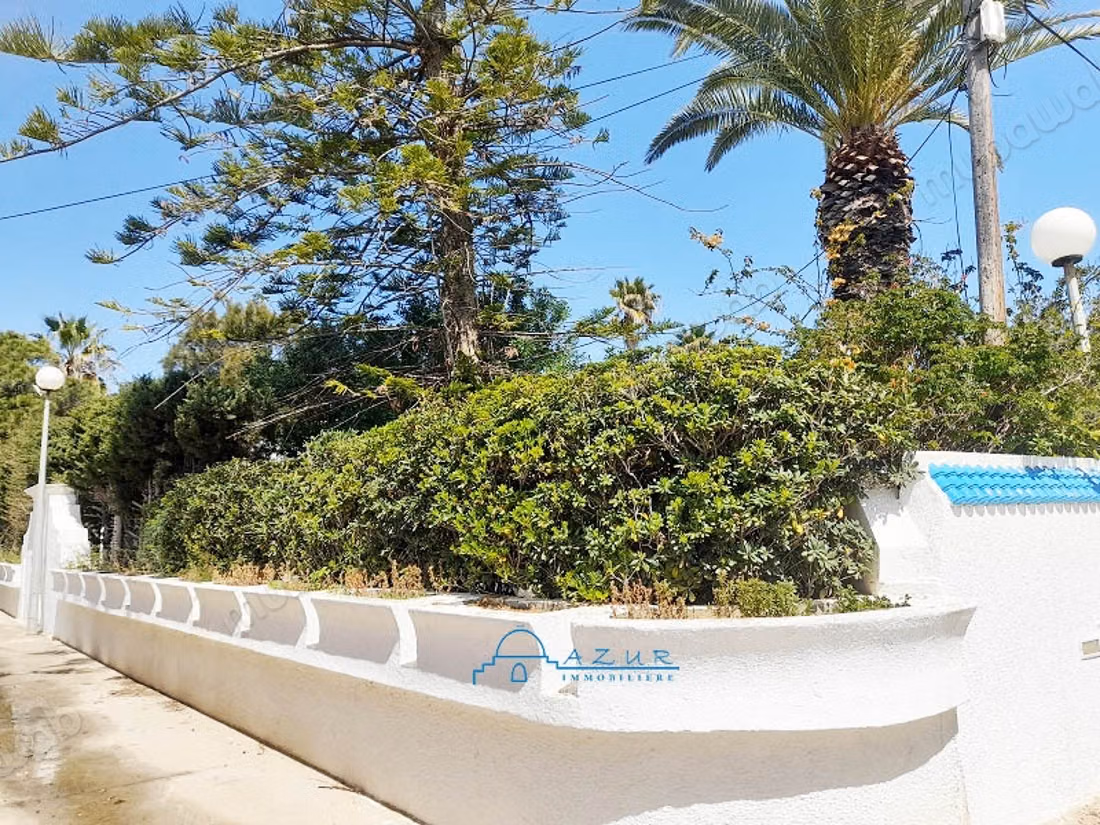 A vendre villa bord de mer à nabeul