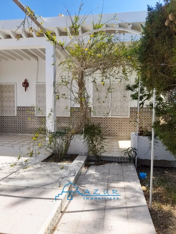 A vendre villa bord de mer à nabeul