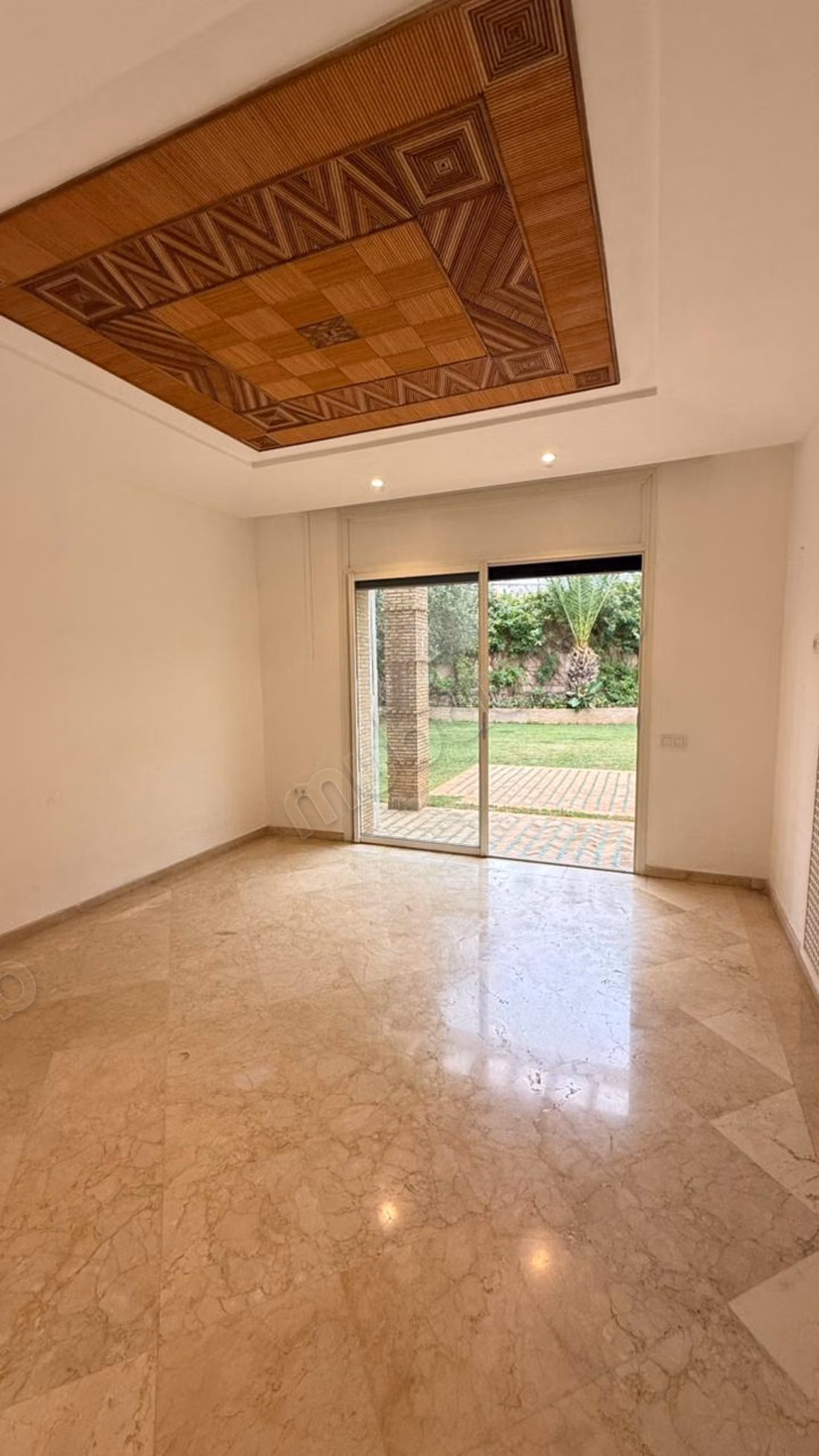 In affitto villa La Pinède, Souissi