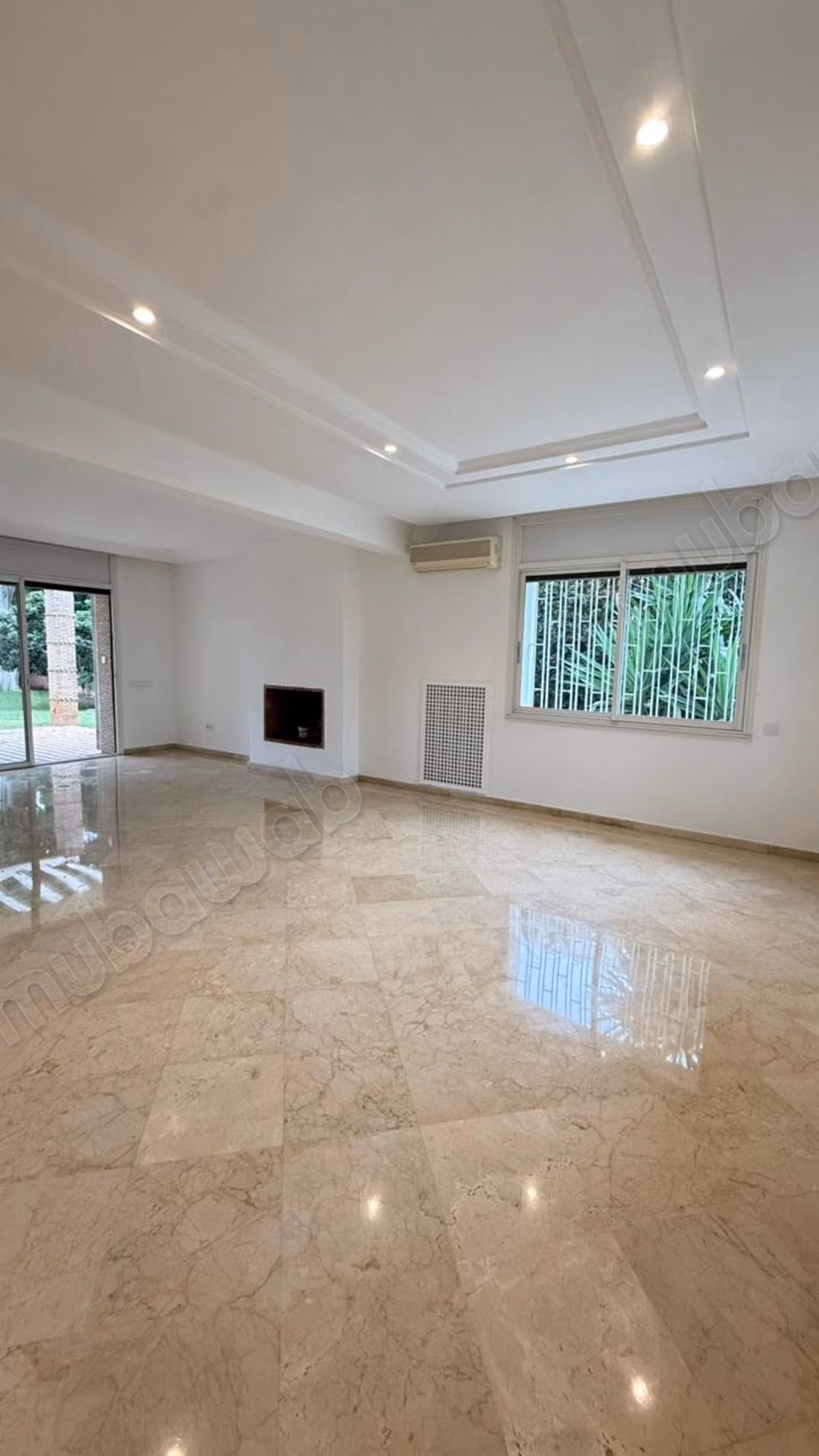 In affitto villa La Pinède, Souissi