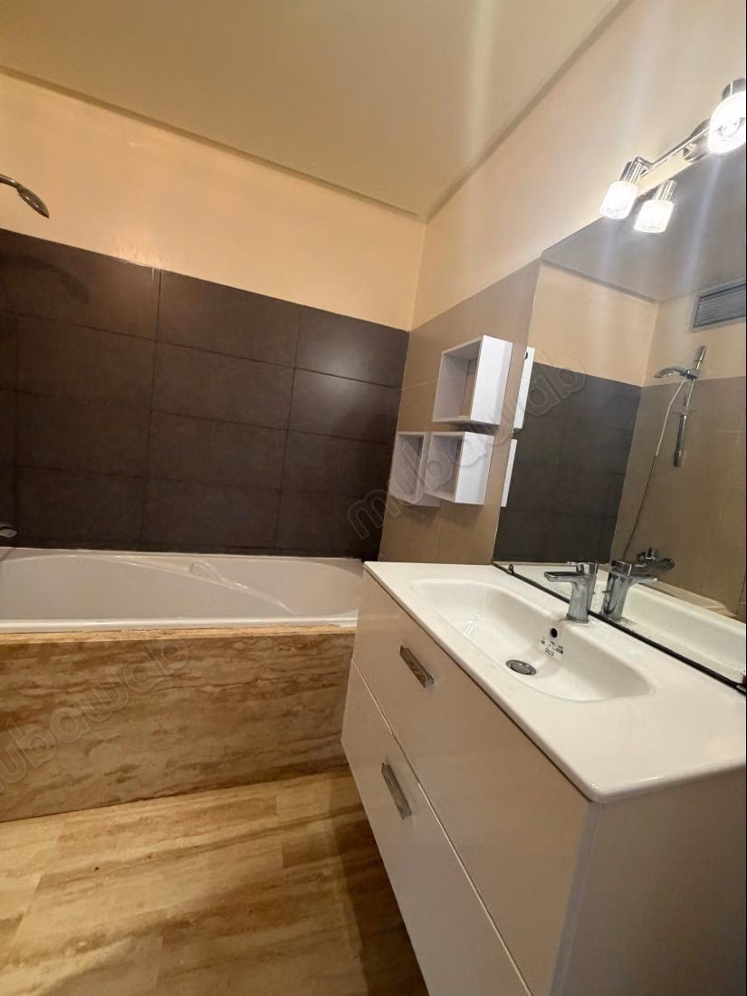Très joli appartement moderne