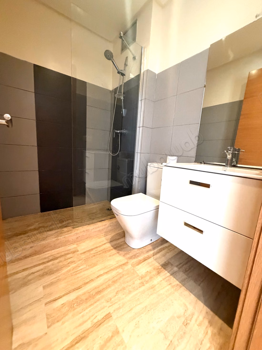 Très joli appartement moderne