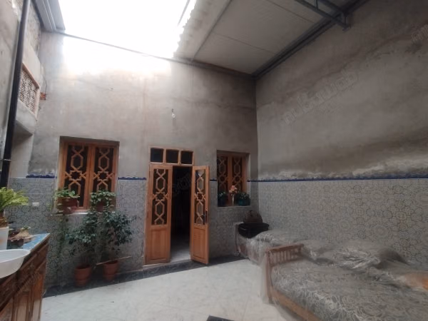 Prachtige riad te koop semi-afgewerkt in Riad Zitoun