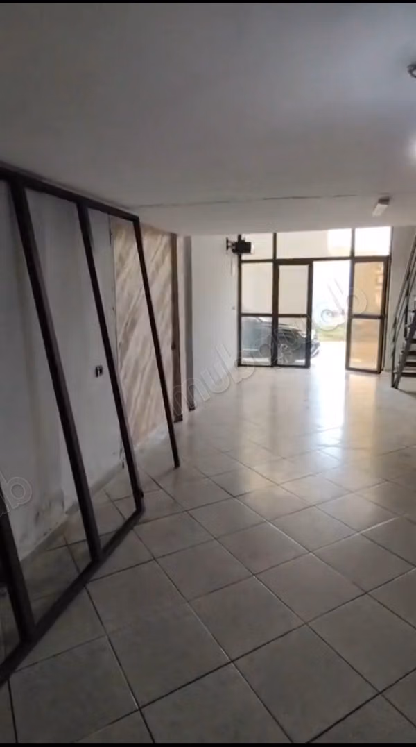 Tienda comercial en venta