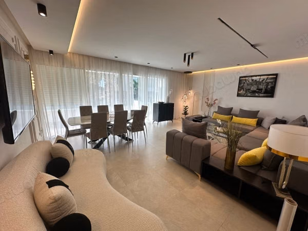 Apartamento en alquiler en Mnar