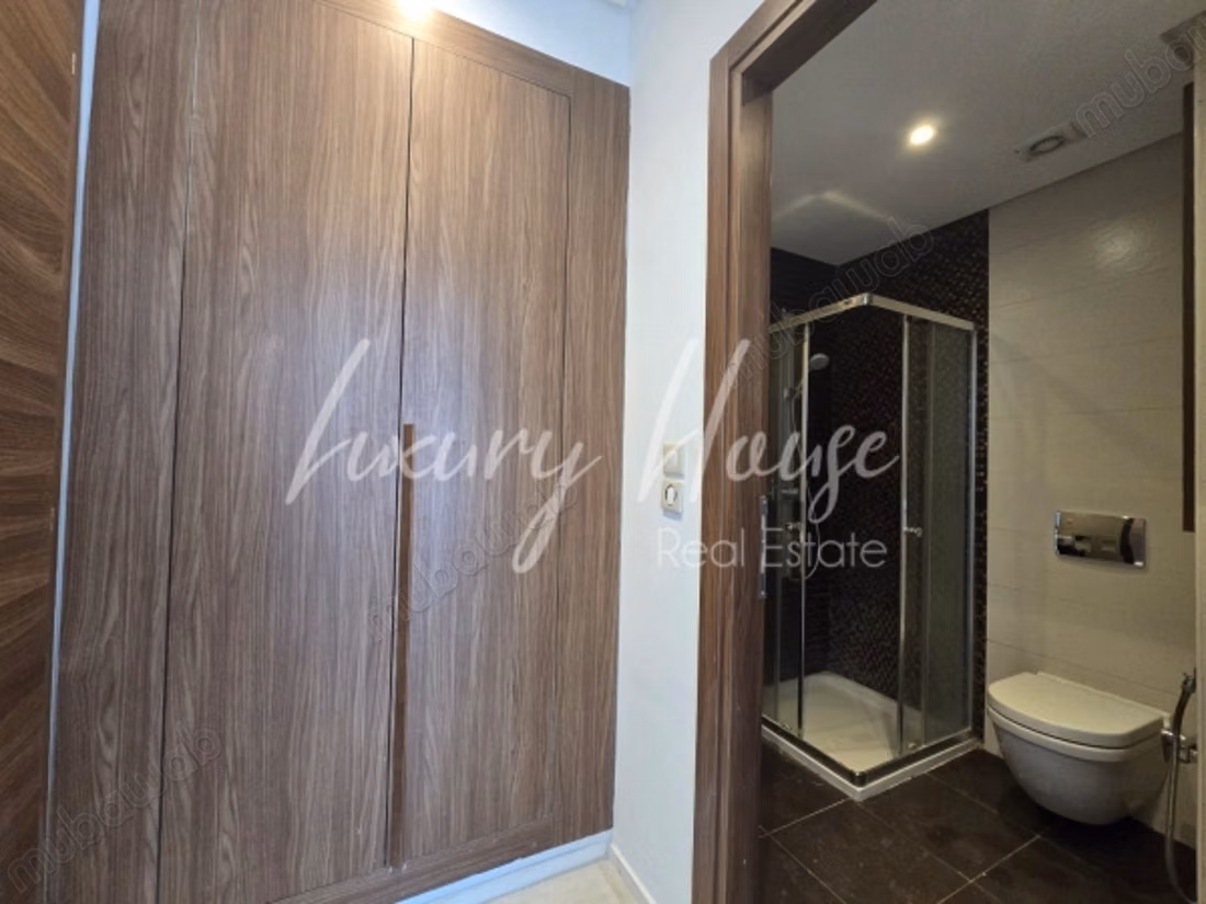 Superb S3 Apartment at Lac2