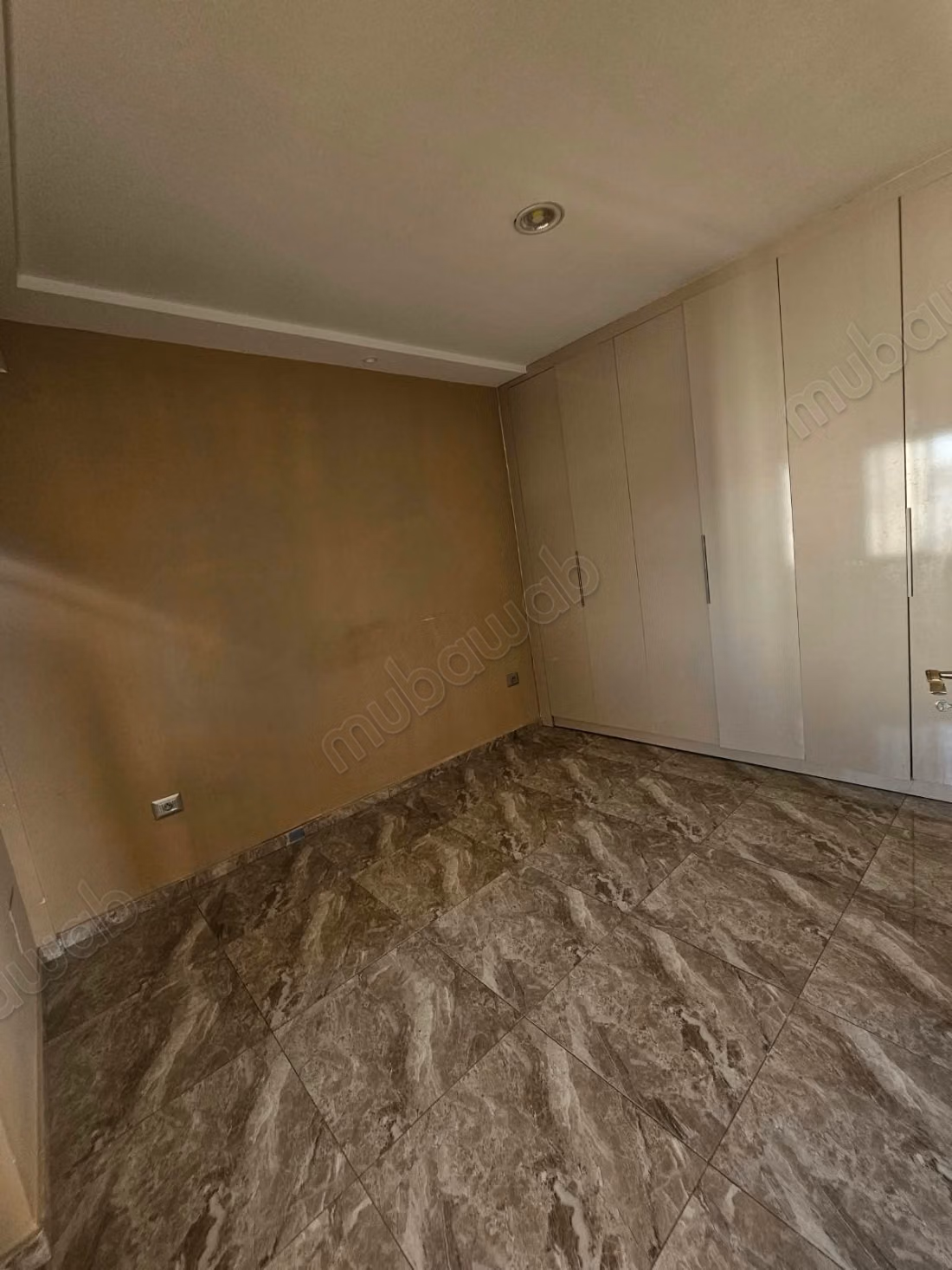 For rent an apartment S2 in Laouina