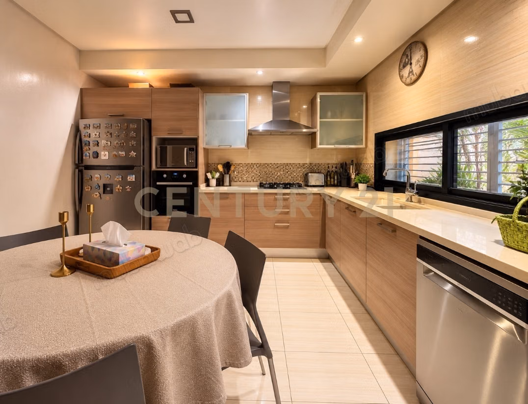 À vendre un Duplex avec Jardin en S3 à la Soukra